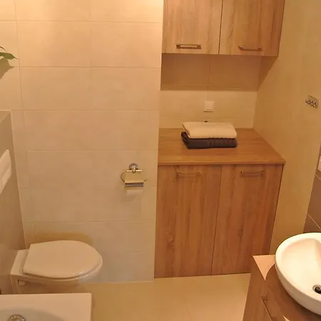 City House - Bianco דירה *
