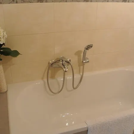 City House - Bianco שצ'צ'ין